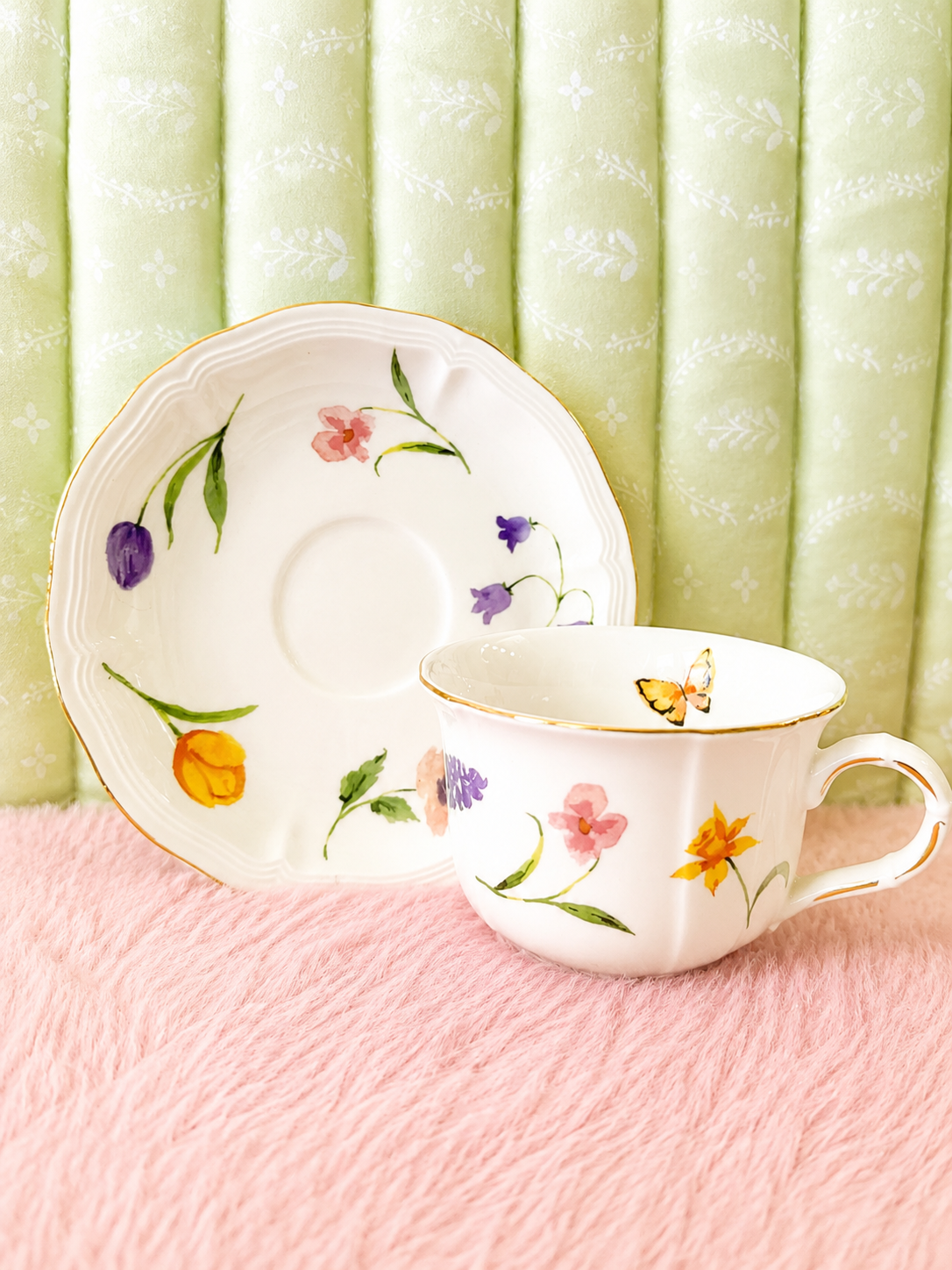 🌸 Butterfly Garden Tea Cup