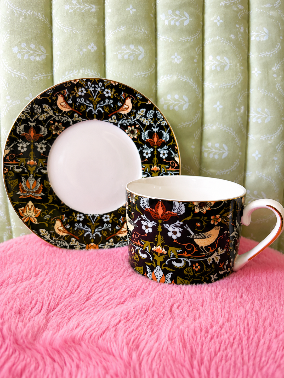 🌿 Woodland Manor Tea Cup